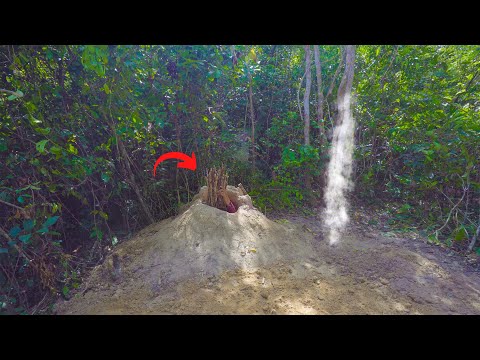 Girl Built The World Most Secret Tunnel Underground House, Girl Living Off Grid solo Buschrafts