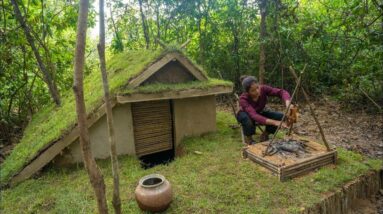 Build The Most Amazing Underground Earth Shelter By Ancient Skill In Tropical Rainforest