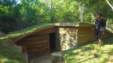 Building A Bamboo Dugout Villa In The Wild With A Mini Swimming Pool