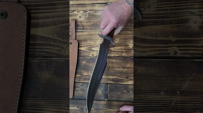 Handmade Damascus Bowie Knife 14″ Hunting Knife With Sheath https://amzn.to/4iZuEXg